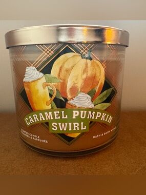 Bath & Body Works Caramel Pumpkin Swirl Scented Candle